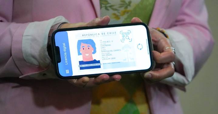 Ahora se suma la RM: licencia de conducir digital se implementará desde septiembre en todo el país
