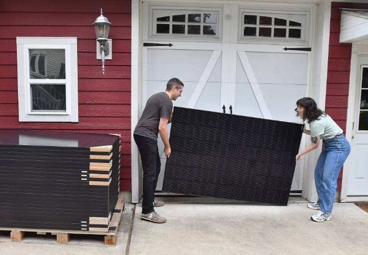Porter County residents ready to catch some rays under solar ordinance