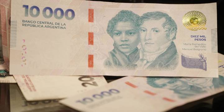 Se disparan las tasas de interés y muchos bancos ya pagan más de 50% por los plazos fijos