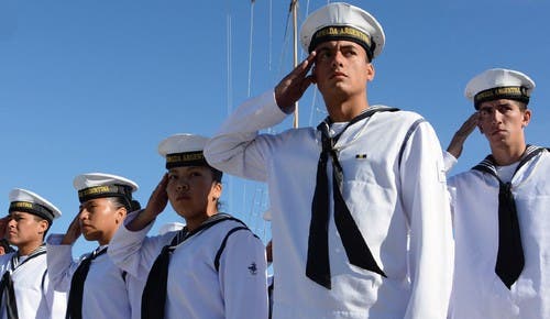 Éxodo en las Fuerzas Armadas: los sueldos son más bajos que los de un chofer de aplicación