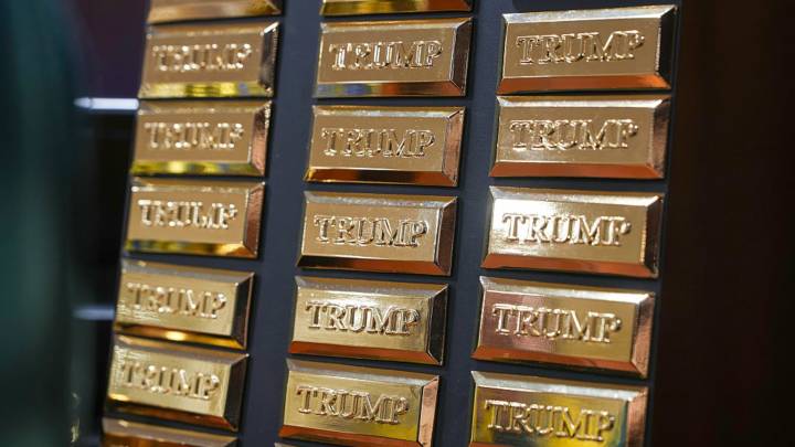 Gold regains its luster as market worries about a pullback in stocks