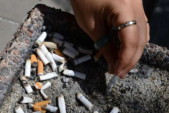 As provinces set to get smoking lawsuit cash, advocates seek more mitigation efforts
