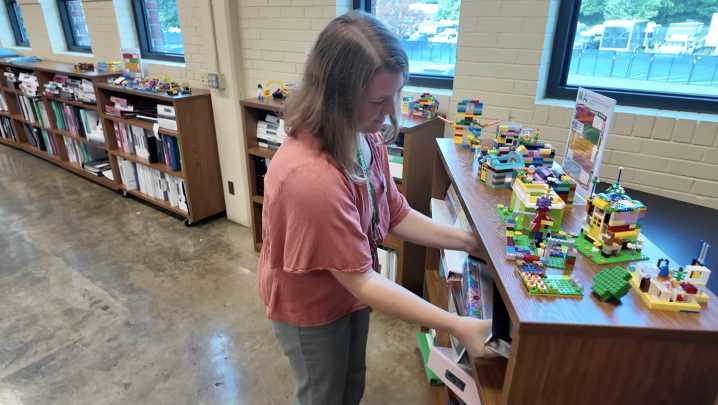 Meet the 4-H Exhibit Hall Workers who work and live at the Indiana State Fair
