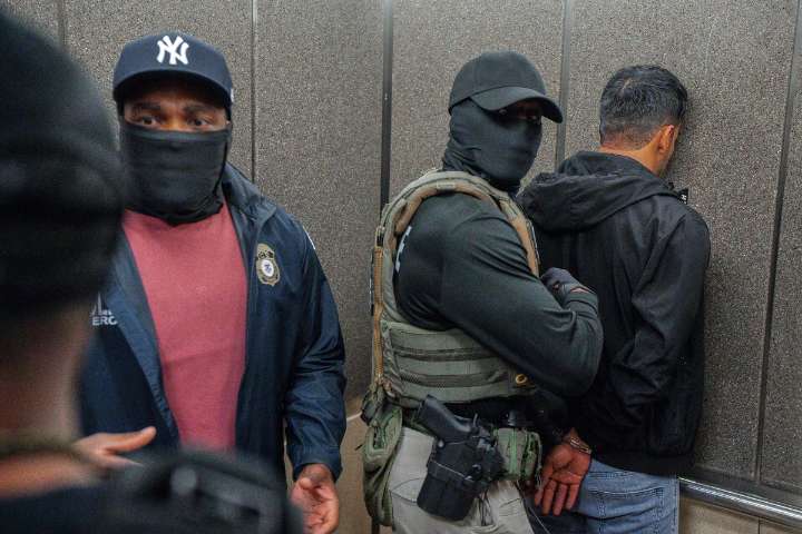 Jueza federal frena plan de deportaciones aceleradas impulsado por Trump