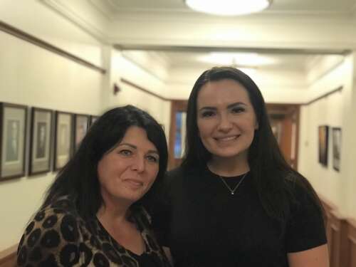 Mother-daughter team opening Mount Prospect art studio