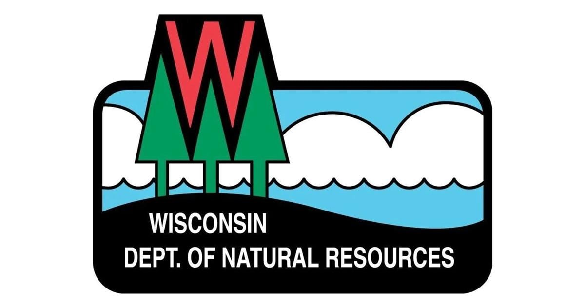Bonus antlerless harvest authorizations available Monday for Wisconsin hunters
