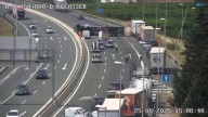 Tallada per complet l’A-7 a Picassent després de bolcar un camió