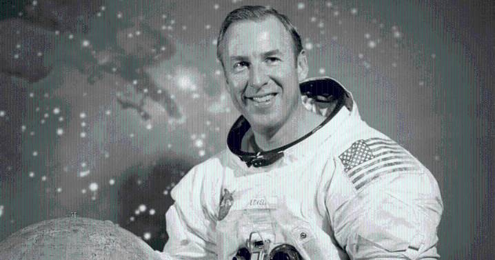 Muere a los 97 años el astronauta Jim Lovell, la leyenda que sobrevivió al Apolo 13