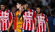 “Tenía ahí el empate”: Alan Pulido da la cara tras fallar el penal con Chivas ante Santos