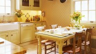 Here's What Designers Are Loving About The '90s Kitchen Trend