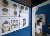 Casquete corto, sí; ‘mohawk’, no: decreta Bukele cortes de pelo para estudiantes