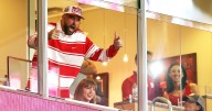 Taylor Swift Finally Showed Off Her Ring in Public