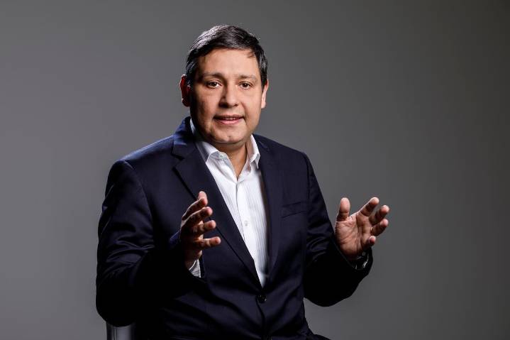 Mauricio Lizcano quiere reformar la salud: rutas clínicas y tecnología para dar certeza al paciente -
