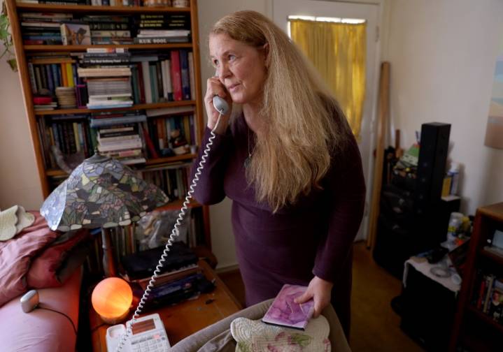 AT&T, ordered to keep providing land-line service, takes fight to legislature