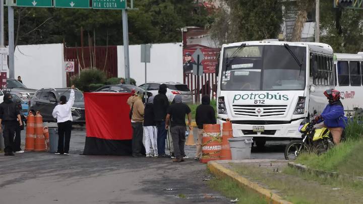 Estudiantes de UAEMex exigen destitución de directora tras acusaciones de acoso