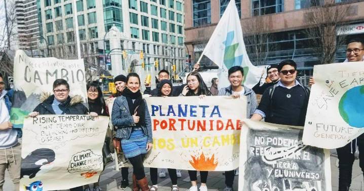 'Moral imperative': Teachers say more climate change lessons needed in classrooms