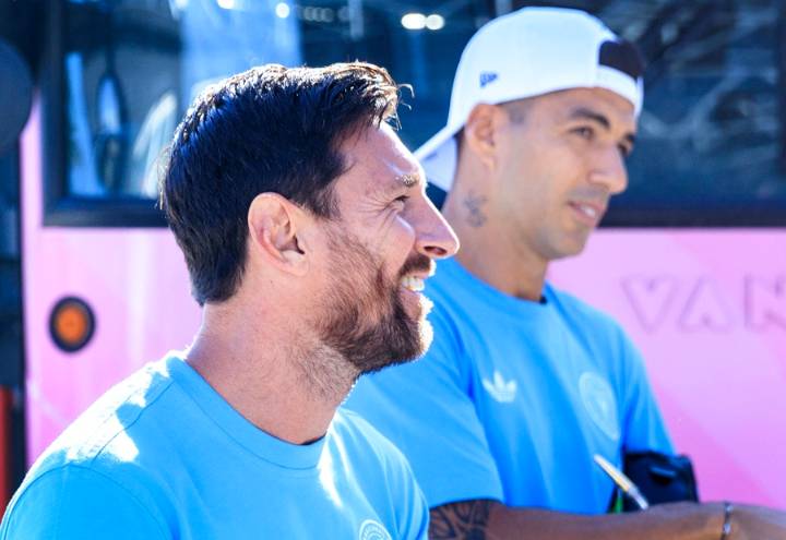 Messi abandona por lesión partido con Necaxa en el minuto 11