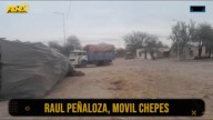 Chepes: vuelco de un camión cargado con leña en Ruta Nacional 141
