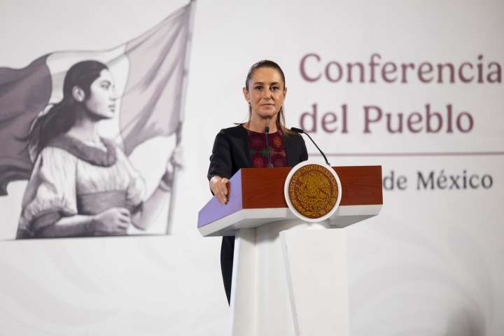 Sheinbaum acusa autoritarismo del PRI tras pelea en el Senado