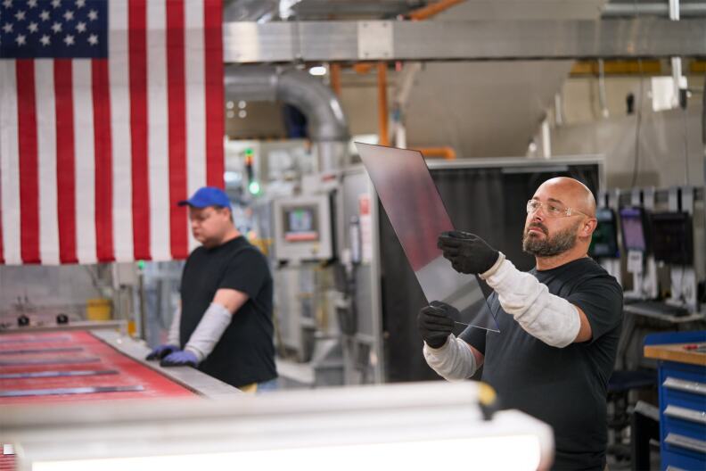 Apple partners with Corning to bring 100% of glass production for iPhones, watches to Ky