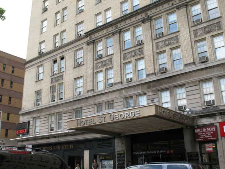 Clark Street station reopens after hotel awning collapse