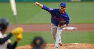 Yankees sign pitcher Paul Blackburn to big
