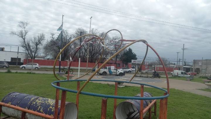 Parque “Cielos del Sur”: un espacio víctima del descuido y de la inconsciencia