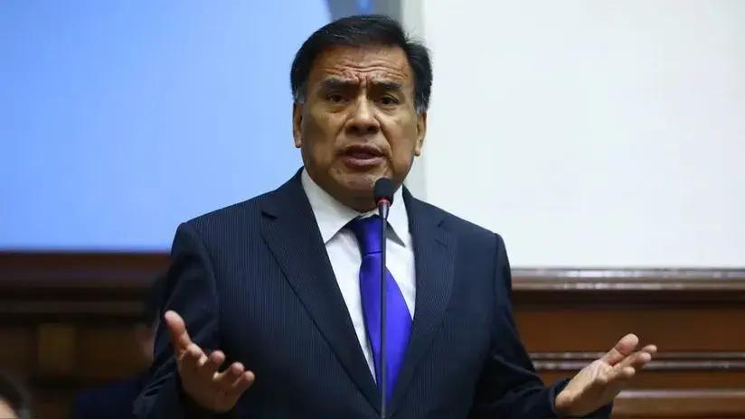 Crisis en el APRA: Velásquez Quesquén denuncia desafiliación de 11 mil militantes