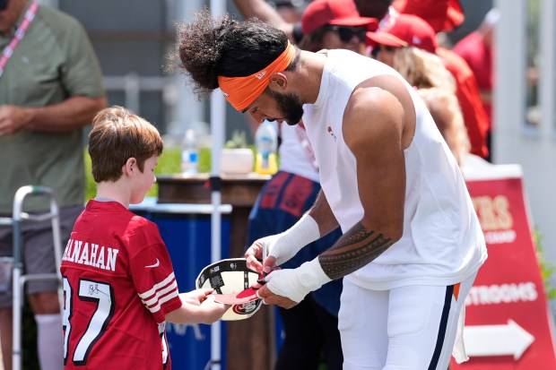 Ex-49ers enjoy preseason return visit to Santa Clara with Broncos