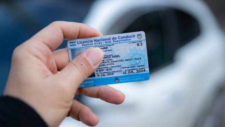 Adiós al papel: cómo renovar la licencia de conducir 100% online y tener tu registro digital