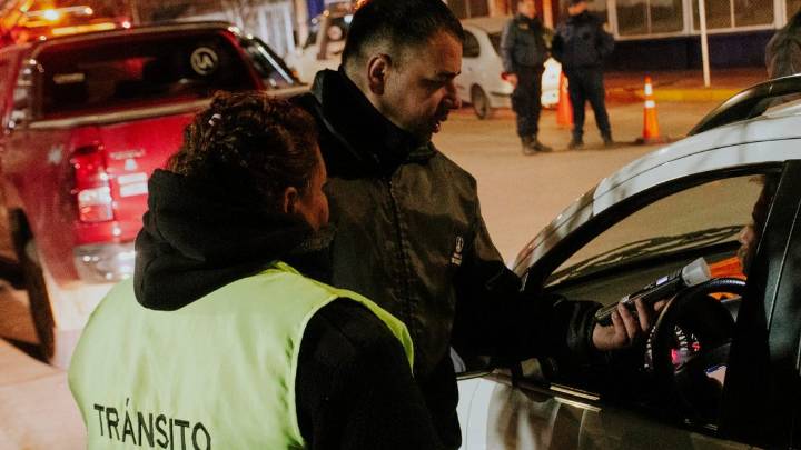 Controles de alcoholemia: 90 vehículos verificados y 12 licencias retenidas