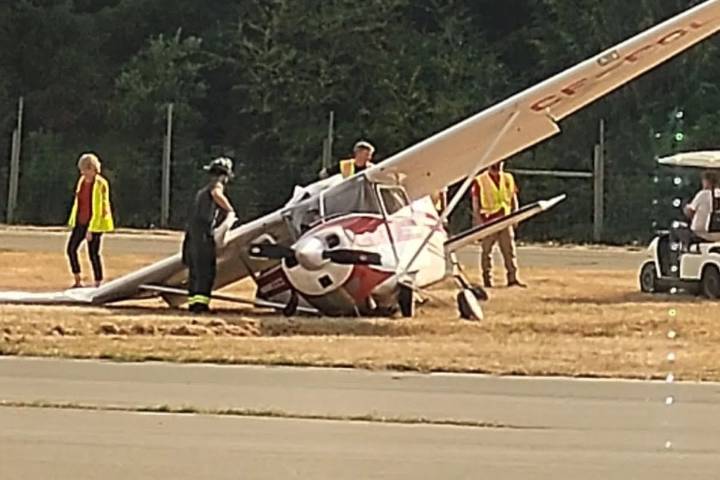 Small plane crash closes Qualicum Beach Airport for several hours