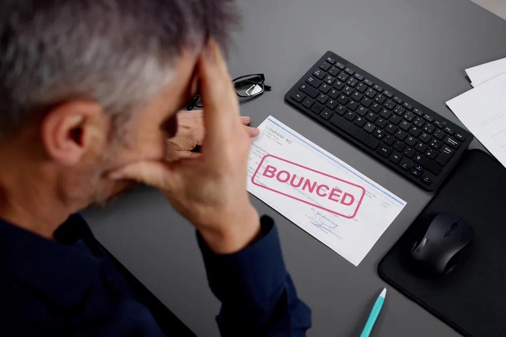 Recuperan $2.5 millones en salarios no pagados, ¿cómo denunciar?