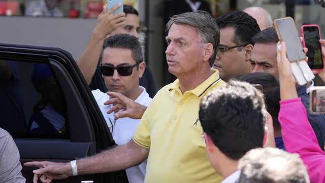 Brazilian police say ex-President Bolsonaro had planned to flee to Argentina seeking asylum
