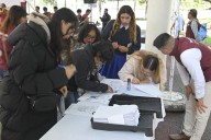 Tlalnepantla entrega más de mil tarjetas del programa “Juventudes Haciendo Historia”