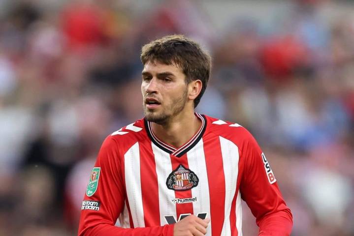Chelsea in talks with Sunderland over Marc Guiu recall following Liam Delap injury