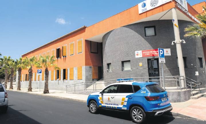 El aire acondicionado llega, por fin, al centro de salud de El Fraile; ahora falta instalarlo