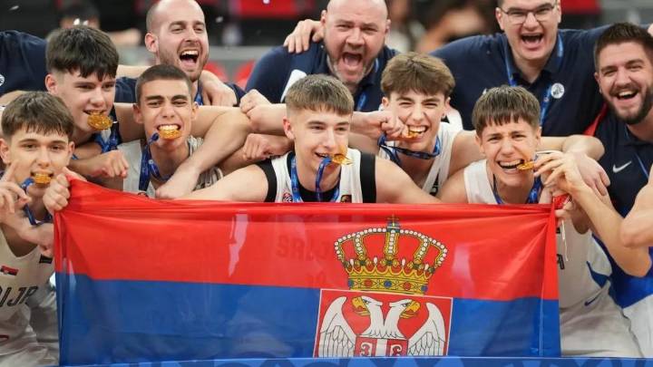 Matija Lukic alza el oro con Serbia en el Eurobasket U16