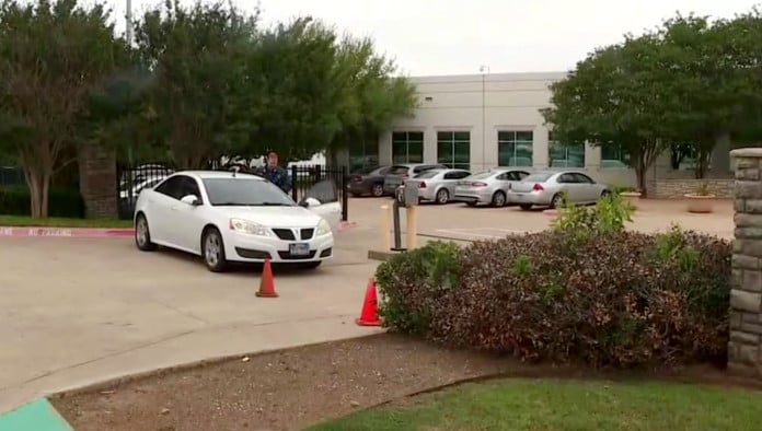 Federal Agents Unable To Find Any Sound Doctrine In Benny Hinn's Offices