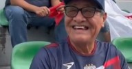 Abuelito compra playera del Atlante con la Pensión del Bienestar y se hace viral
