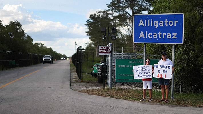 El balance en EE.UU. a un mes desde la apertura de «Alligator Alcatraz», la controvertida cárcel de migrantes