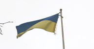 Government issues statement on flying Ukrainian flags