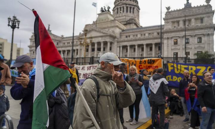 Diputados no alcanzó el número para rechazar el veto de Milei al aumento jubilatorio