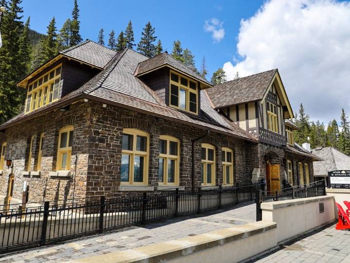 Banff Upper Hot Springs set for months-long closure for maintenance