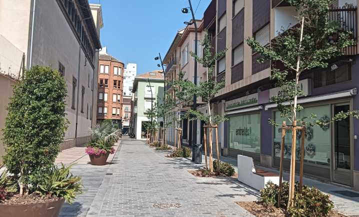El PP de Gandia denuncia el retraso en las obras del entorno del ayuntamiento