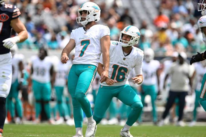 Dolphins' Jason Sanders to miss season start with hip injury