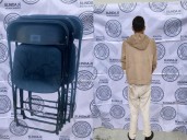 Juan quería amueblar su casa con sillas ajenas, pero fue detenido