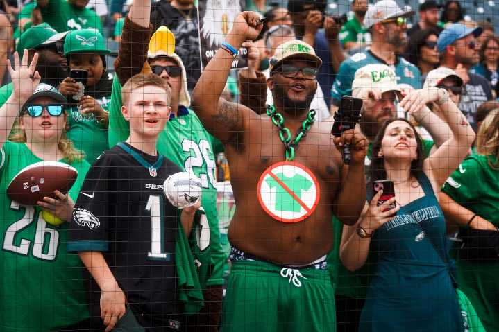 How to watch Browns vs Eagles NFL game streaming for free today: Channel, time, odds