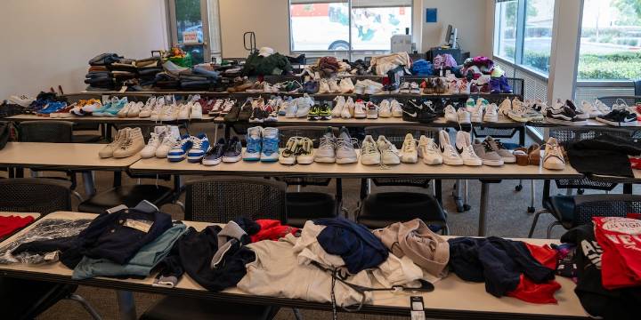 Man in ICE custody after Las Vegas police arrest him for retail theft ring