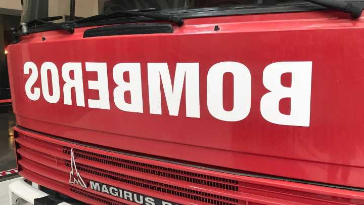 Reestablecida la circulación en la N-640 tras cortarse por el vuelco de un camión en Lalín (Pontevedra)